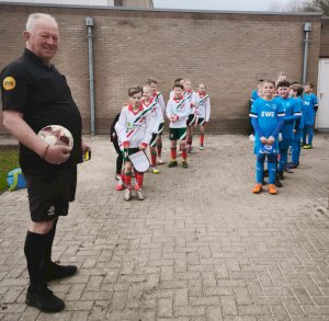 Europapokalfeeling: E1-Junioren starten torreich in die Vorbereitung