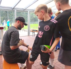Profi-Erfahrung hautnah: Marius Kleinsorge zu Gast bei unserer D1 und D2