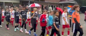 Erst Europapokal-Feeling, dann Drittliga-Luft für Geester D-Junioren
