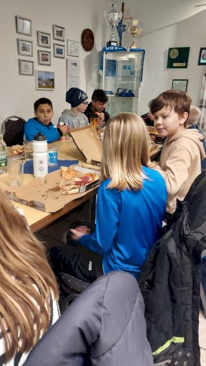 Großer Jubel nach Staffelsieg