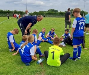 Anni sagt: Tschüss Jungs