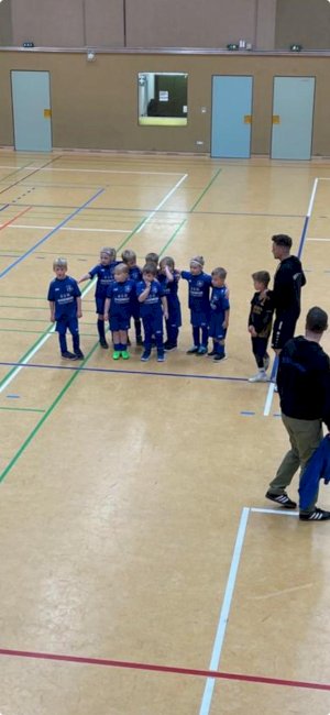 G Jugend dribbelt sich erfolgreich in die Hallensaison