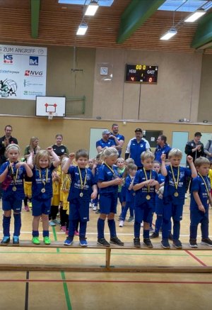 G Jugend dribbelt sich erfolgreich in die Hallensaison