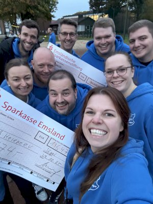 Erster Spatenstich für unsere neue Tartanbahn im Eschpark Groß Hesepe