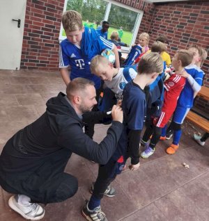Marius Kleinsorge begeistert beim E-Jugend-Training