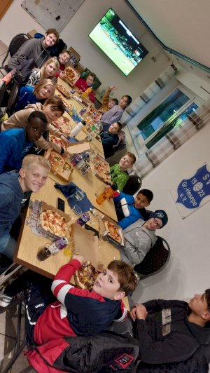 Großer Jubel nach Staffelsieg