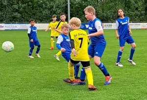 Intensive Fußball-Woche für die Heseper E-Juniore
