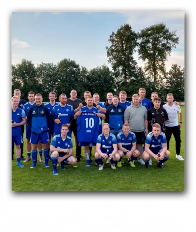 Punkteteilung bei letzten Spiel der Zweite - Trainer Book verabschiedet