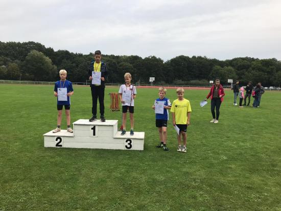 U14-Athleten holen 3 Titel