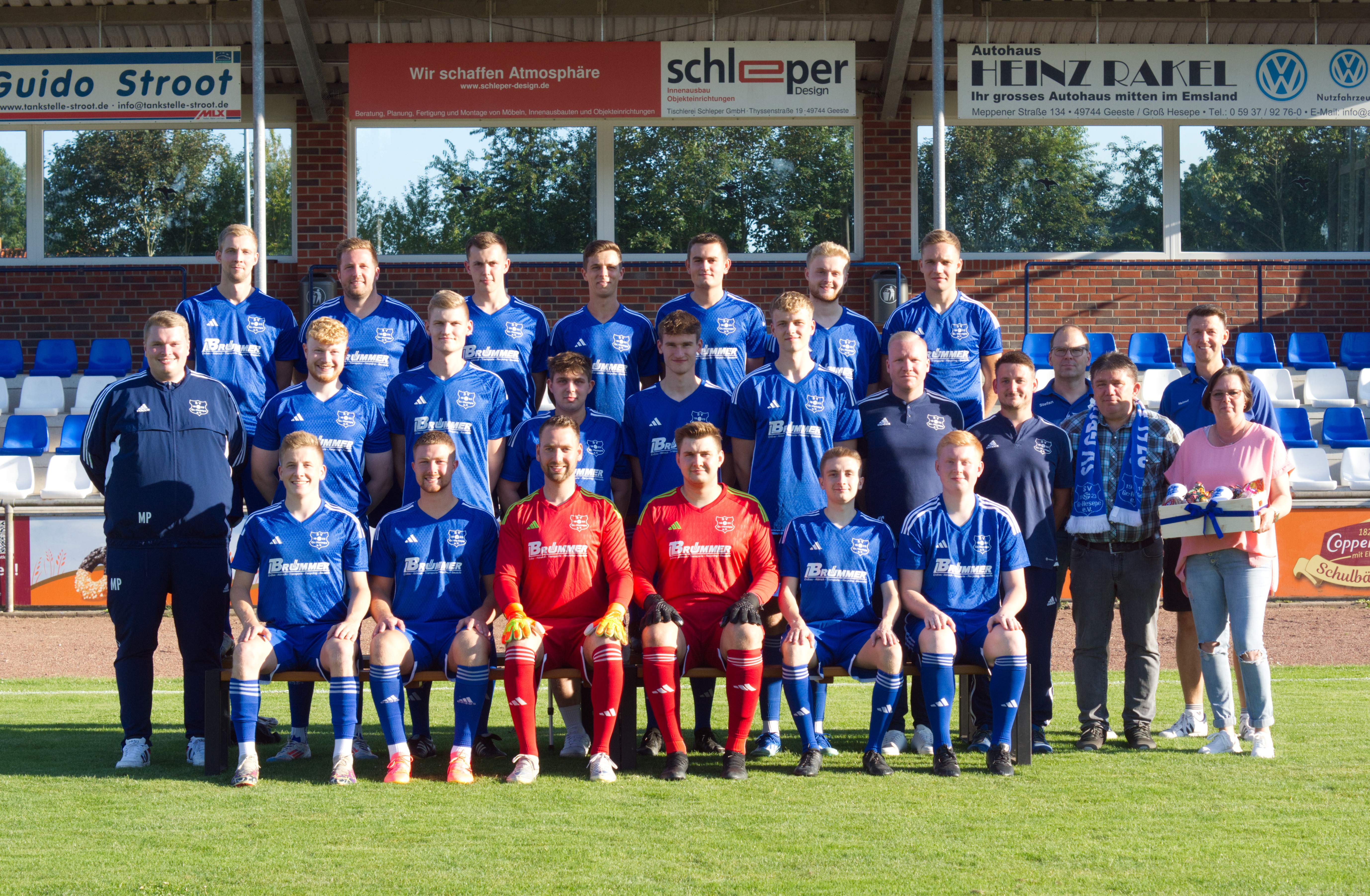 Neue Trikots für die Erste